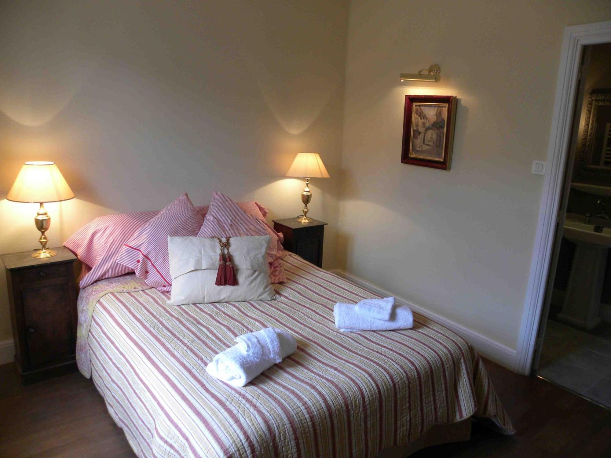 Le Logis Alexandra Bnb La Trimouille Esterno foto