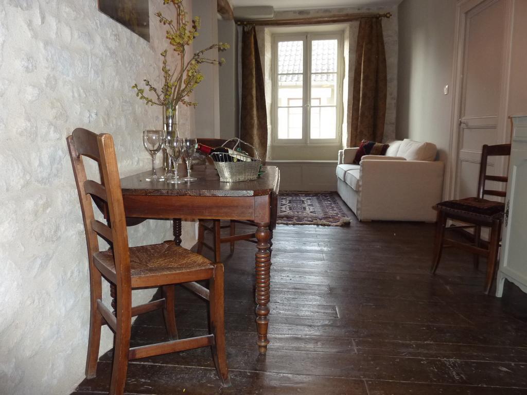 Le Logis Alexandra Bnb La Trimouille Camera foto