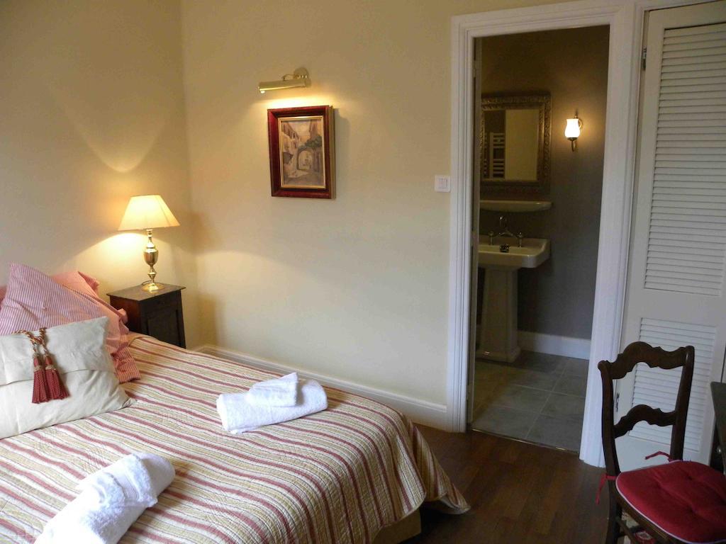 Le Logis Alexandra Bnb La Trimouille Camera foto